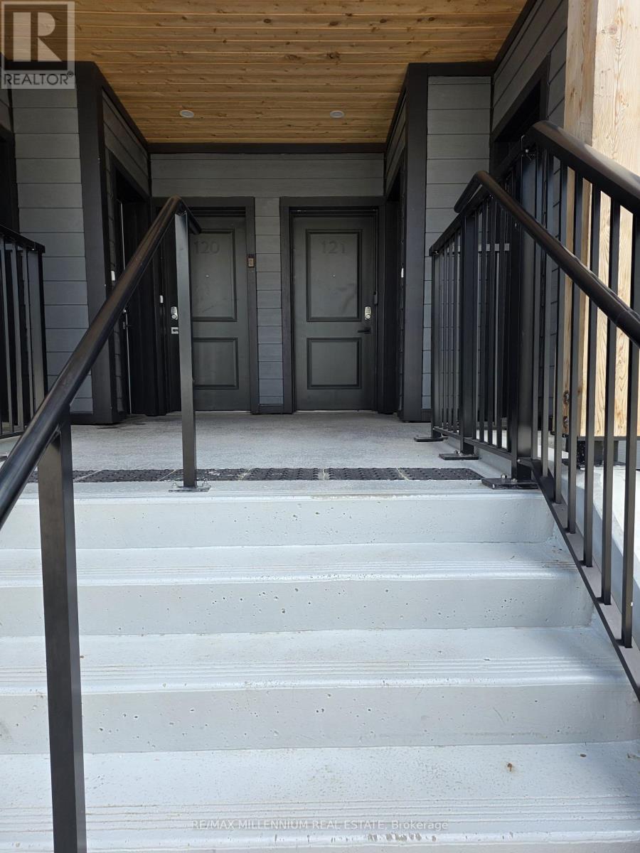 121 - 708 WOOLWICH STREET, Guelph, Ontario