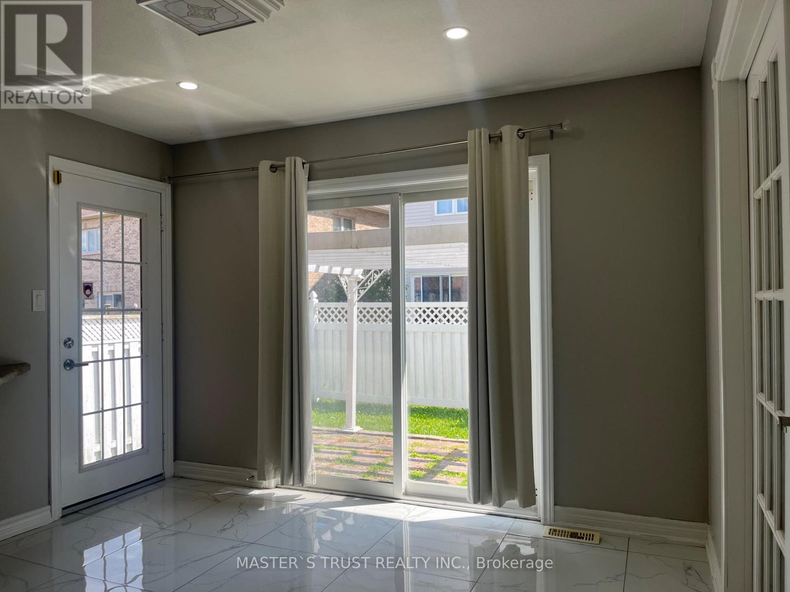 25 Stevens Drive, Niagara-On-The-Lake, Ontario  L0S 1J0 - Photo 9 - X13725456