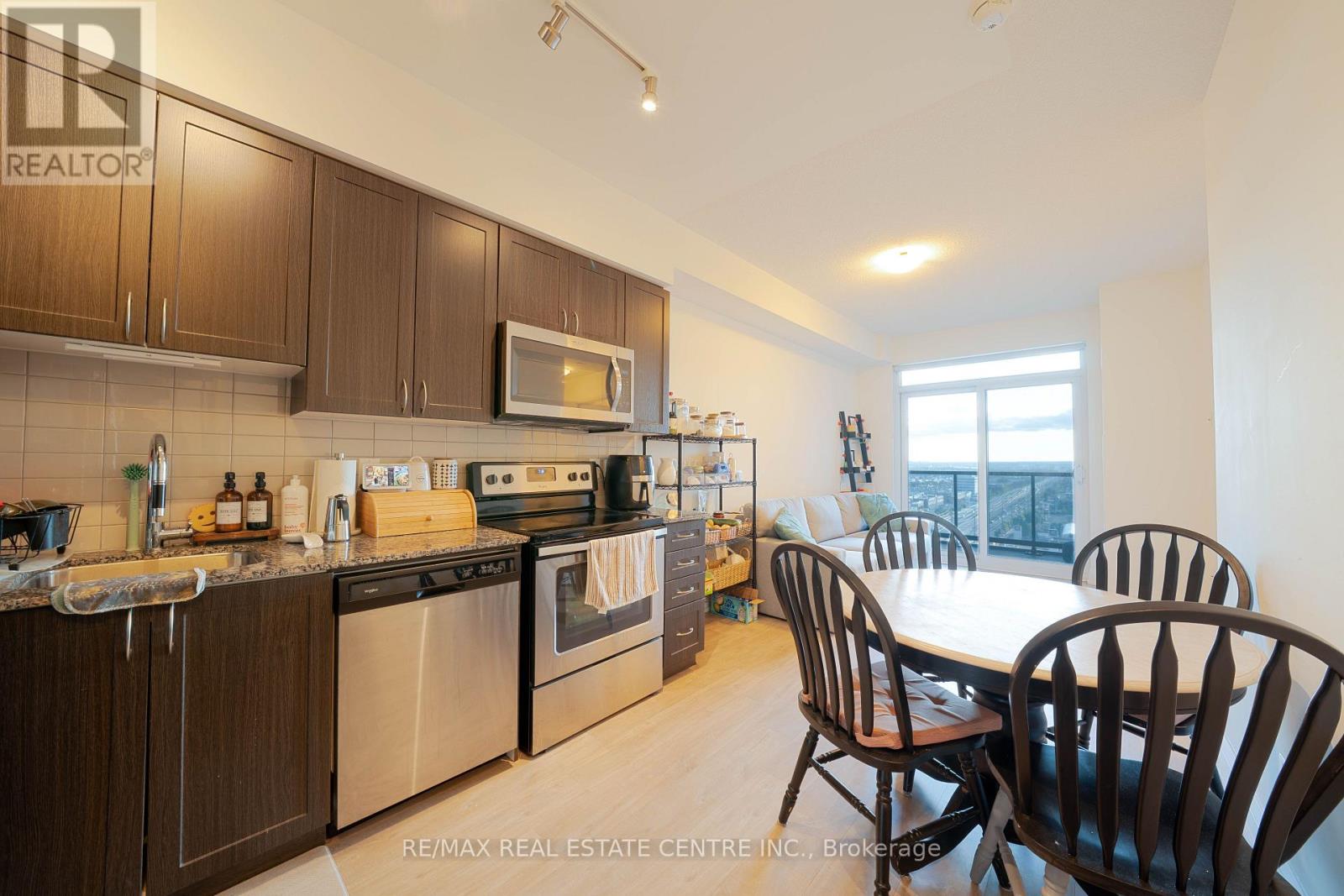 1201 - 3600 Highway 7, Vaughan, Ontario  L4L 0G7 - Photo 5 - N13725462