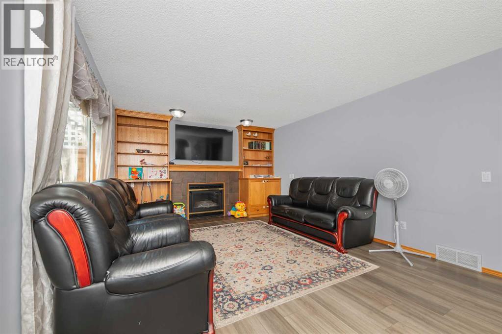 56 Martinglen Place NE, Calgary, Alberta  T3J 3J1 - Photo 12 - A2340152