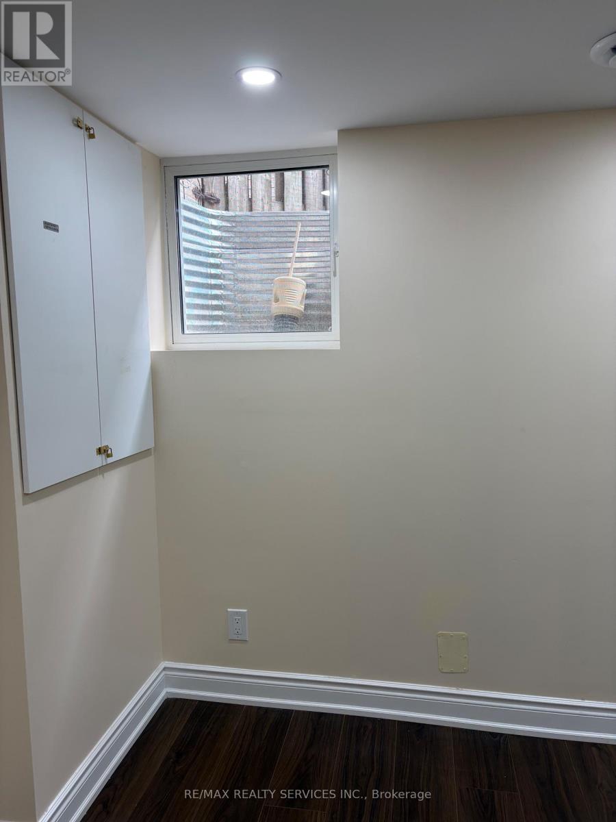 Basement - 60 Newbridge Crescent, Brampton (Westgate), Ontario  L6S 4B3 - Photo 14 - W13719094