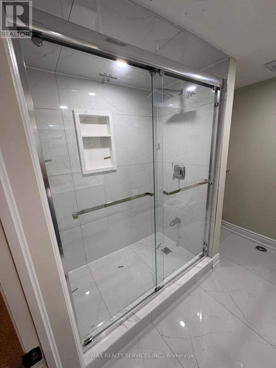Basement - 60 Newbridge Crescent, Brampton (Westgate), Ontario  L6S 4B3 - Photo 6 - W13719094