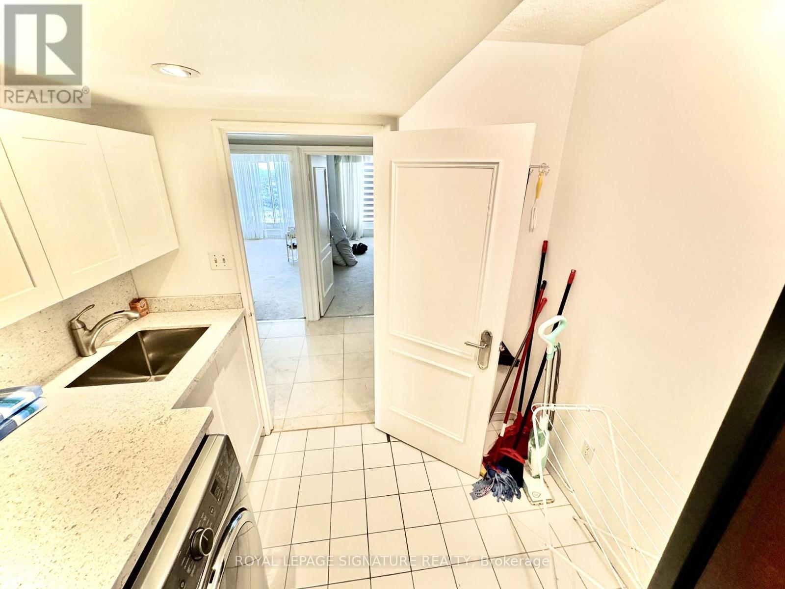 3001 - 2045 Lakeshore Boulevard Sw, Toronto, Ontario  M8V 2Z6 - Photo 22 - W13725482