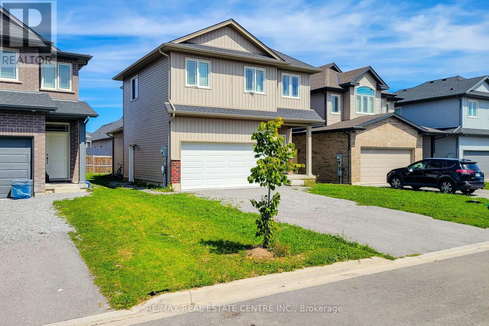 12 Bowman Crescent, Thorold, Ontario  L2V 0G3 - Photo 2 - X13725476