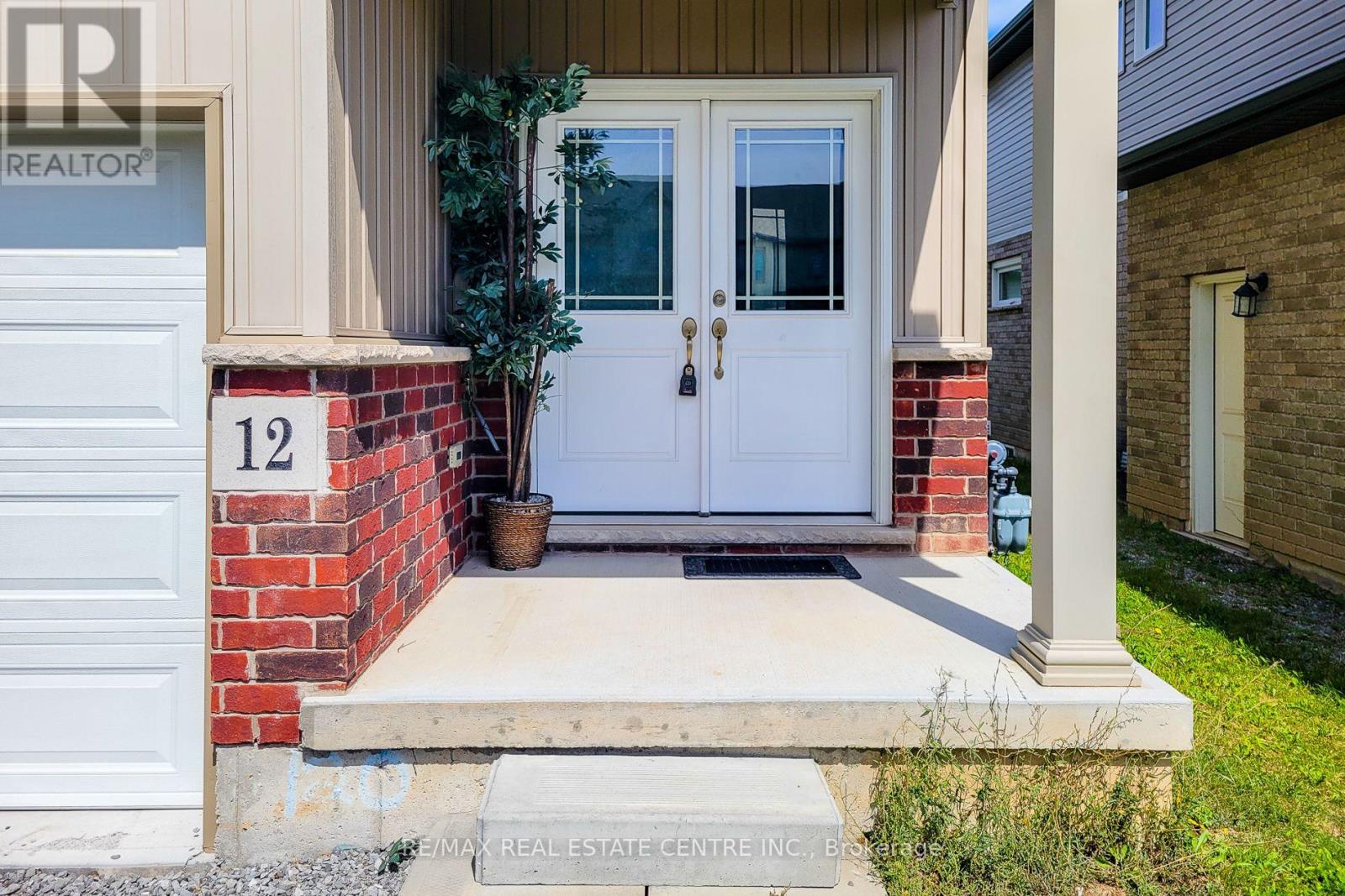 12 Bowman Crescent, Thorold, Ontario  L2V 0G3 - Photo 4 - X13725476