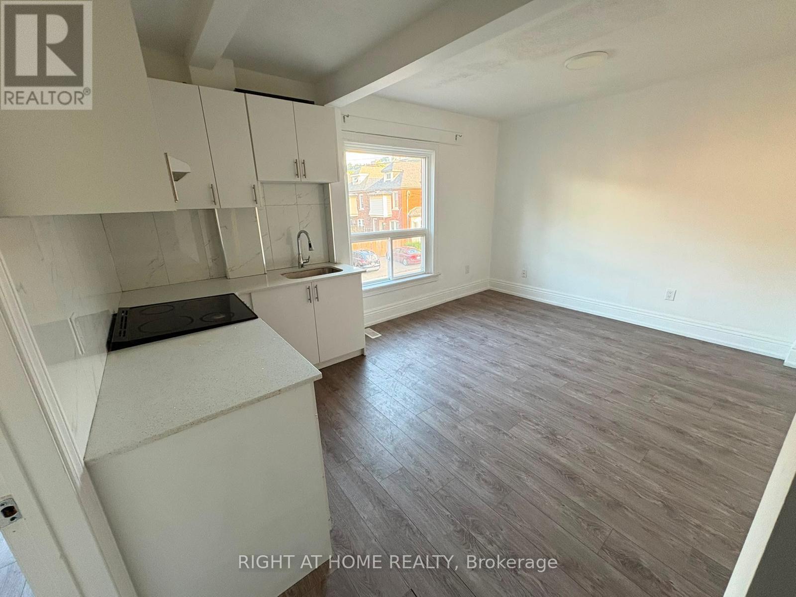 110 Mrytle Avenue, Hamilton, Ontario  L8M 2G2 - Photo 5 - X13725480