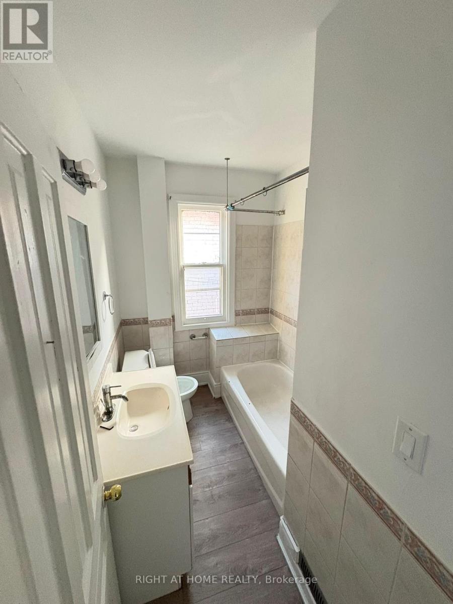 110 Mrytle Avenue, Hamilton, Ontario  L8M 2G2 - Photo 8 - X13725480