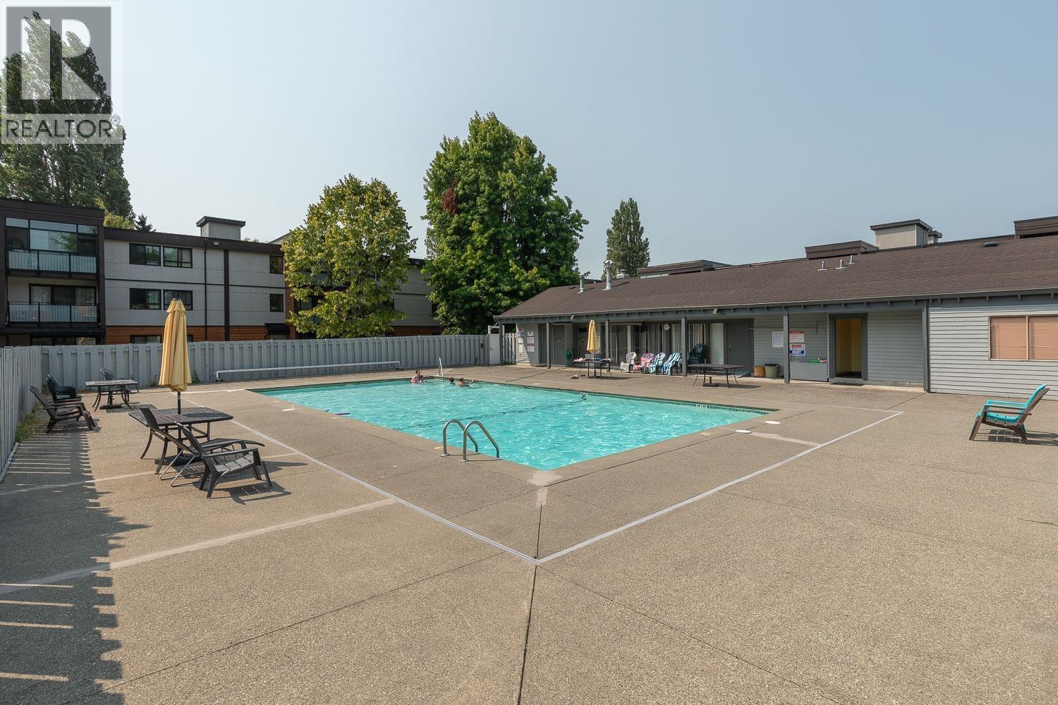 105 3371 Springfield Drive, Richmond, British Columbia V7E 1Y9 - Photo 32 - R3154705