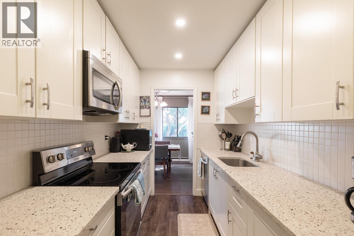 105 3371 Springfield Drive, Richmond, British Columbia V7E 1Y9 - Photo 14 - R3154705