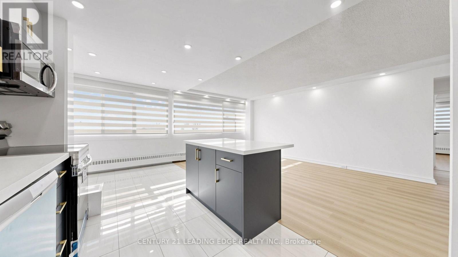 1006 - 725 Don Mills Road, Toronto, Ontario  M3C 1S7 - Photo 12 - C13725406