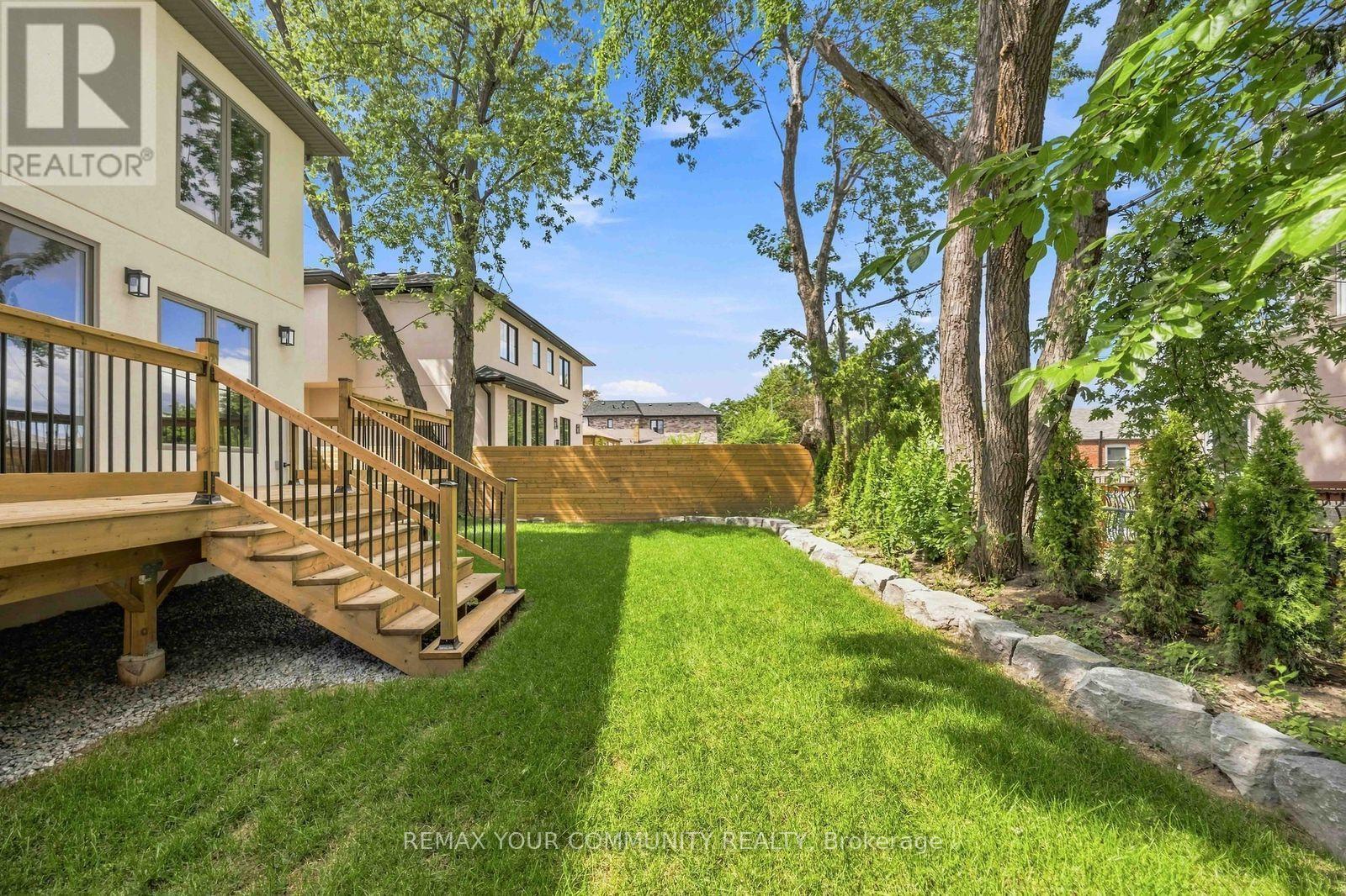 20 Castille Avenue, Toronto, Ontario  M1R 2C1 - Photo 48 - E13704652