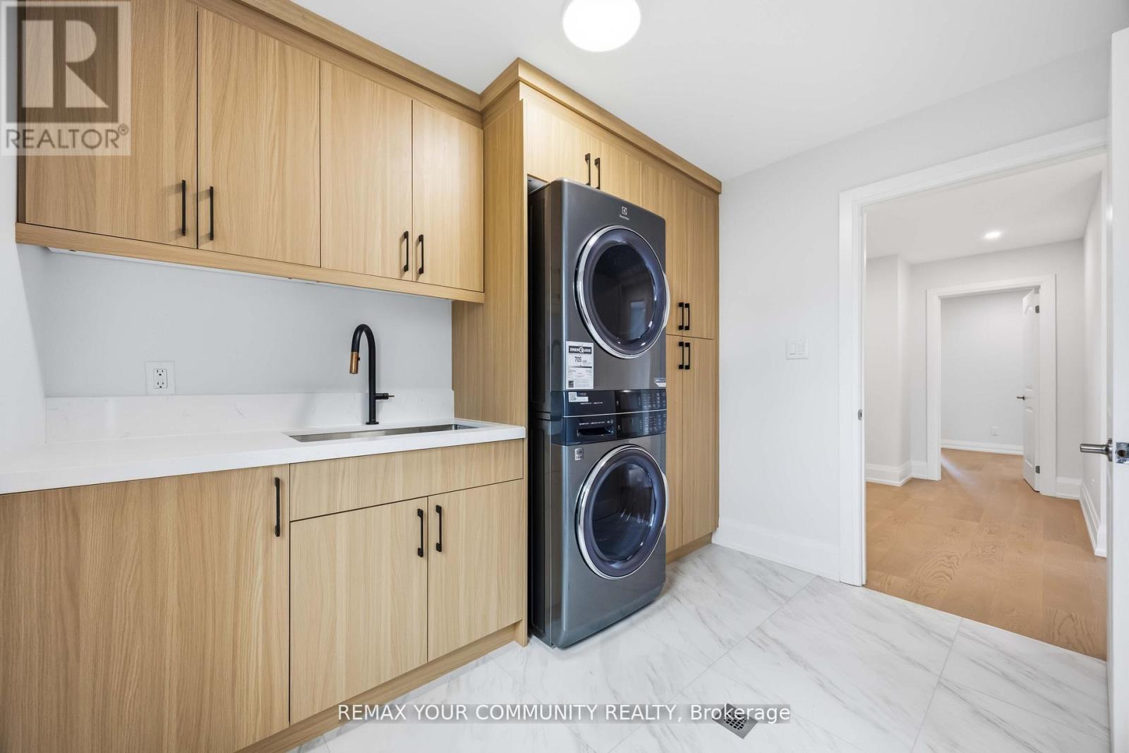 20 Castille Avenue, Toronto, Ontario  M1R 2C1 - Photo 23 - E13704652