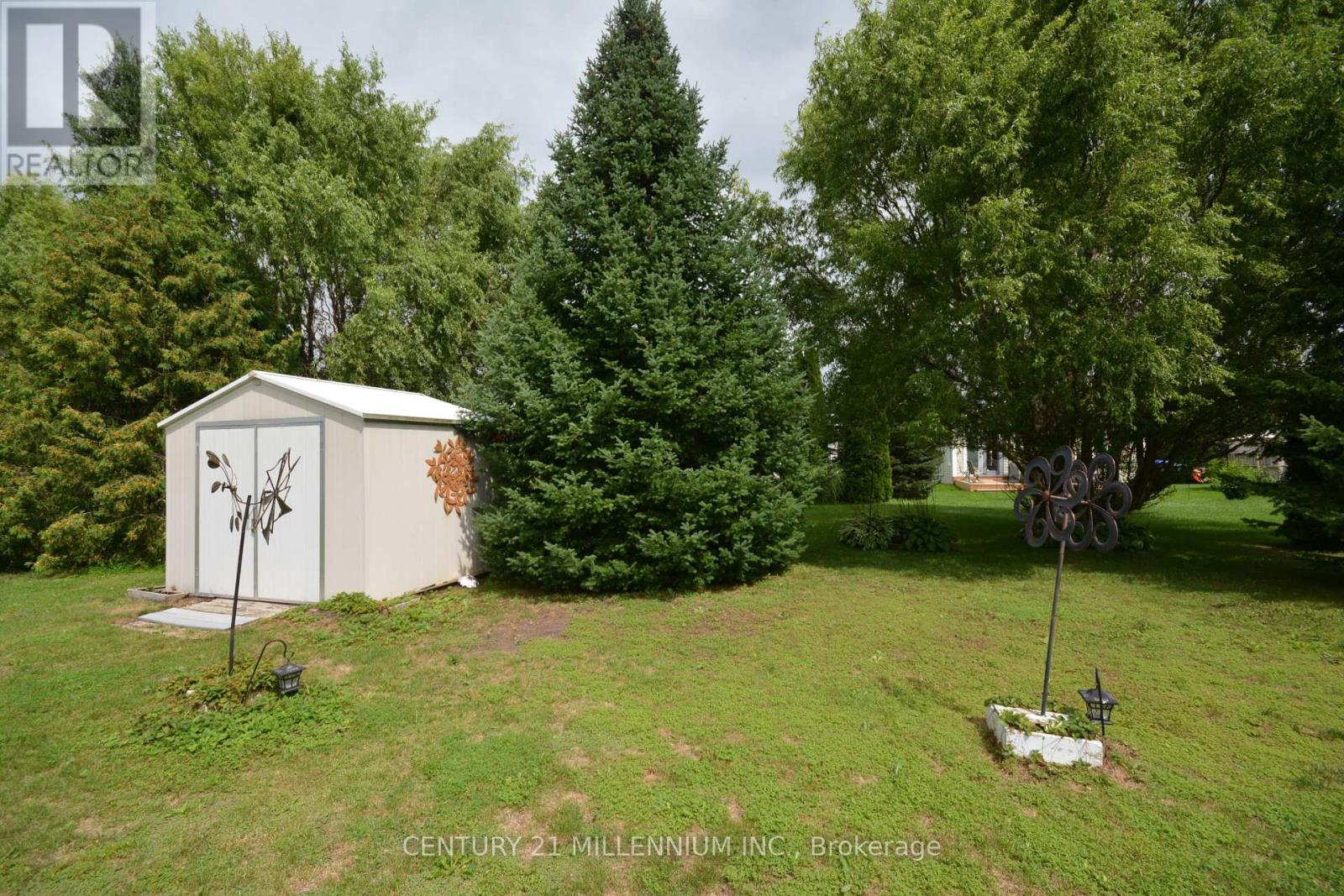 70 Pennsylvania Ave, Wasaga Beach, Ontario L9Z 3A8 - Photo 24 - S13717344