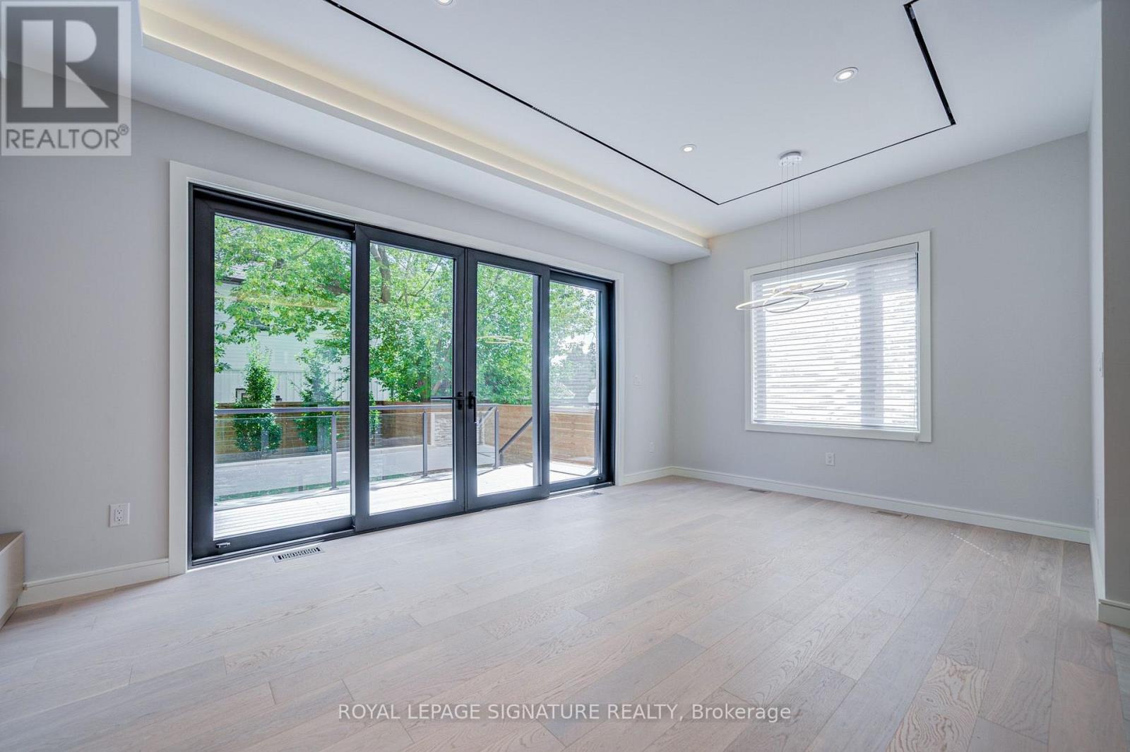 878 Atwater Avenue, Mississauga, Ontario  L5E 1M1 - Photo 17 - W13724496
