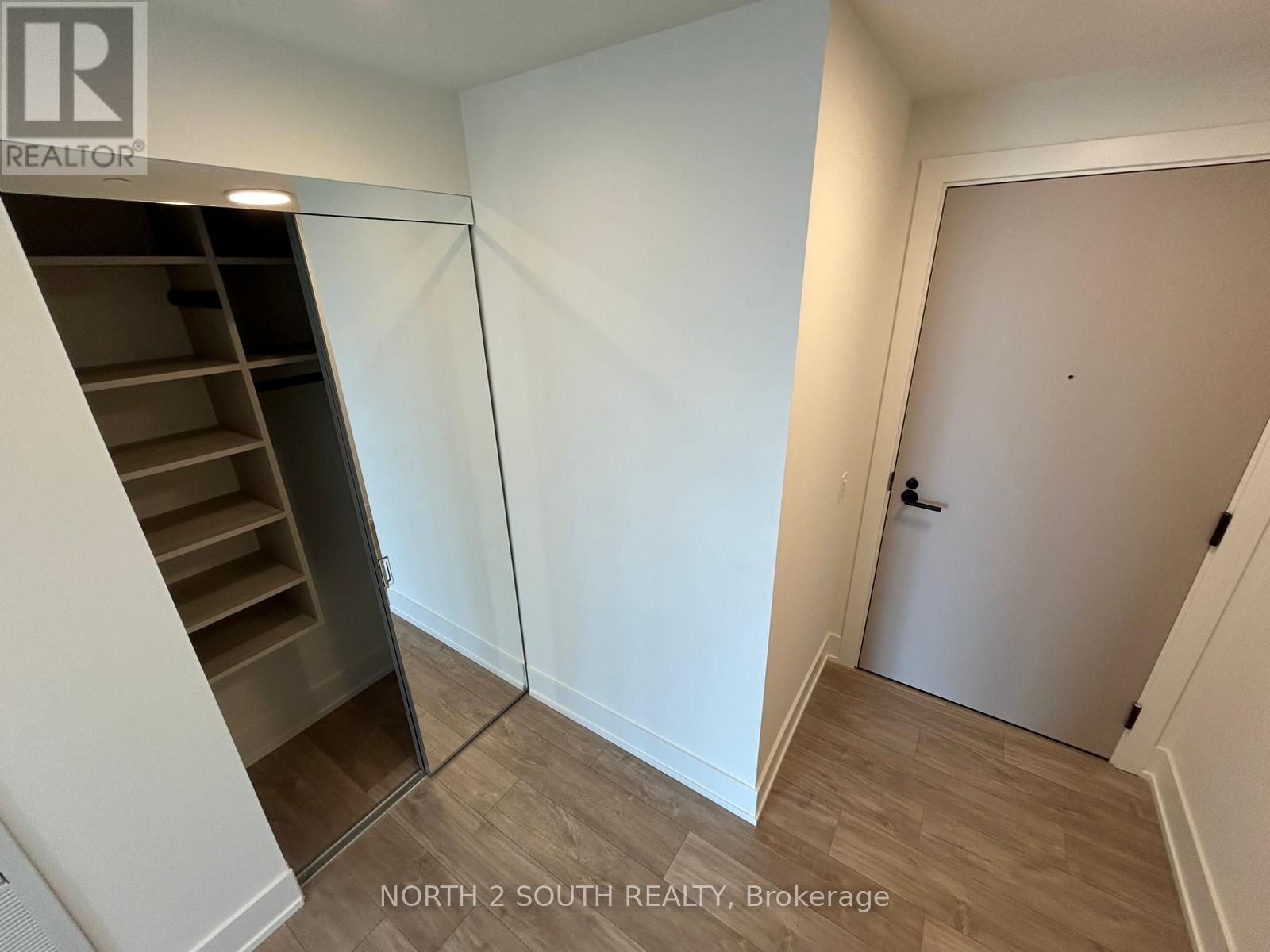 529 - 858 Dupont Street, Toronto, Ontario M6G 0C1 - Photo 4 - W13721740