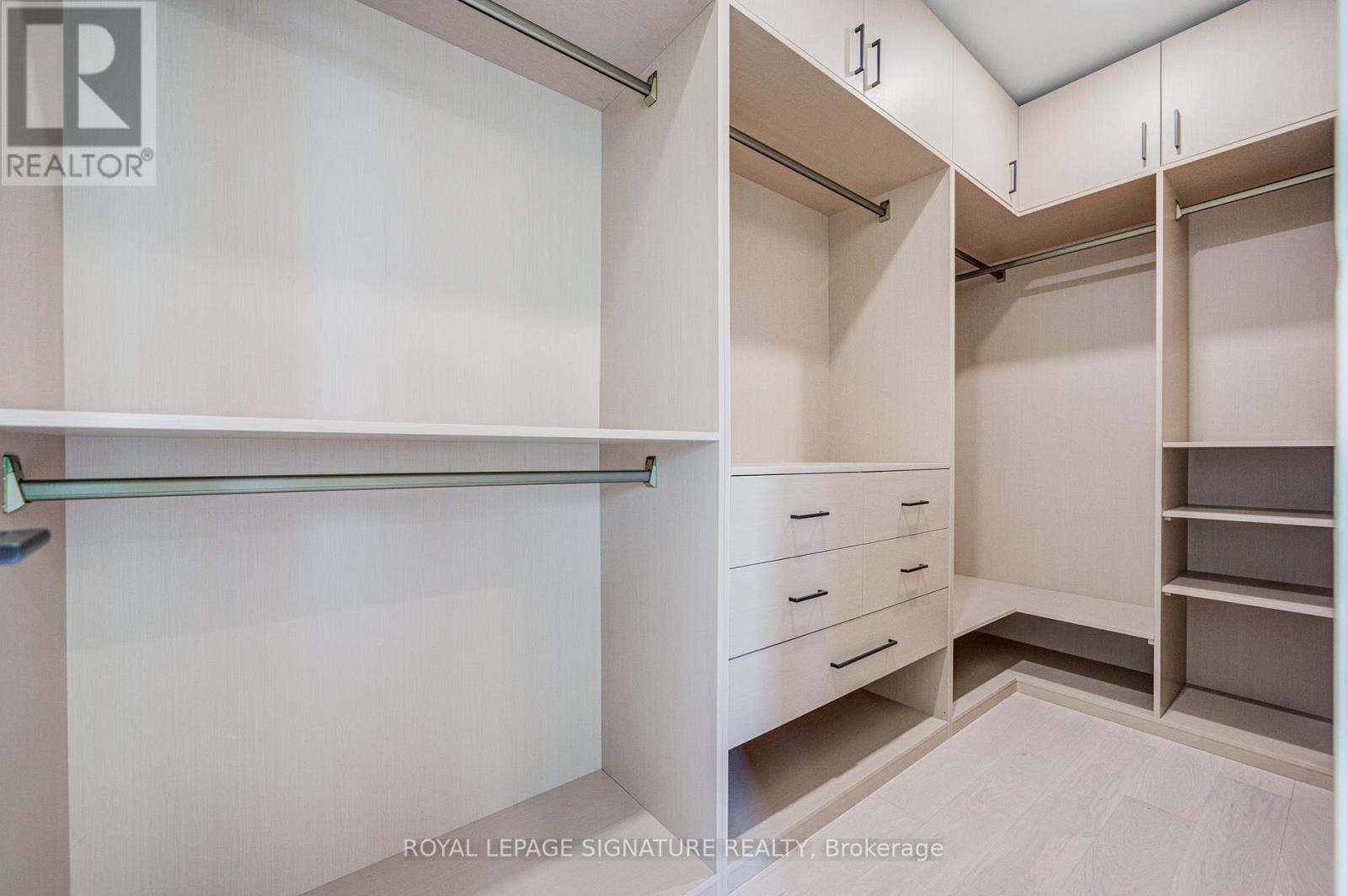 878 Atwater Avenue, Mississauga, Ontario  L5E 1M1 - Photo 24 - W13724496