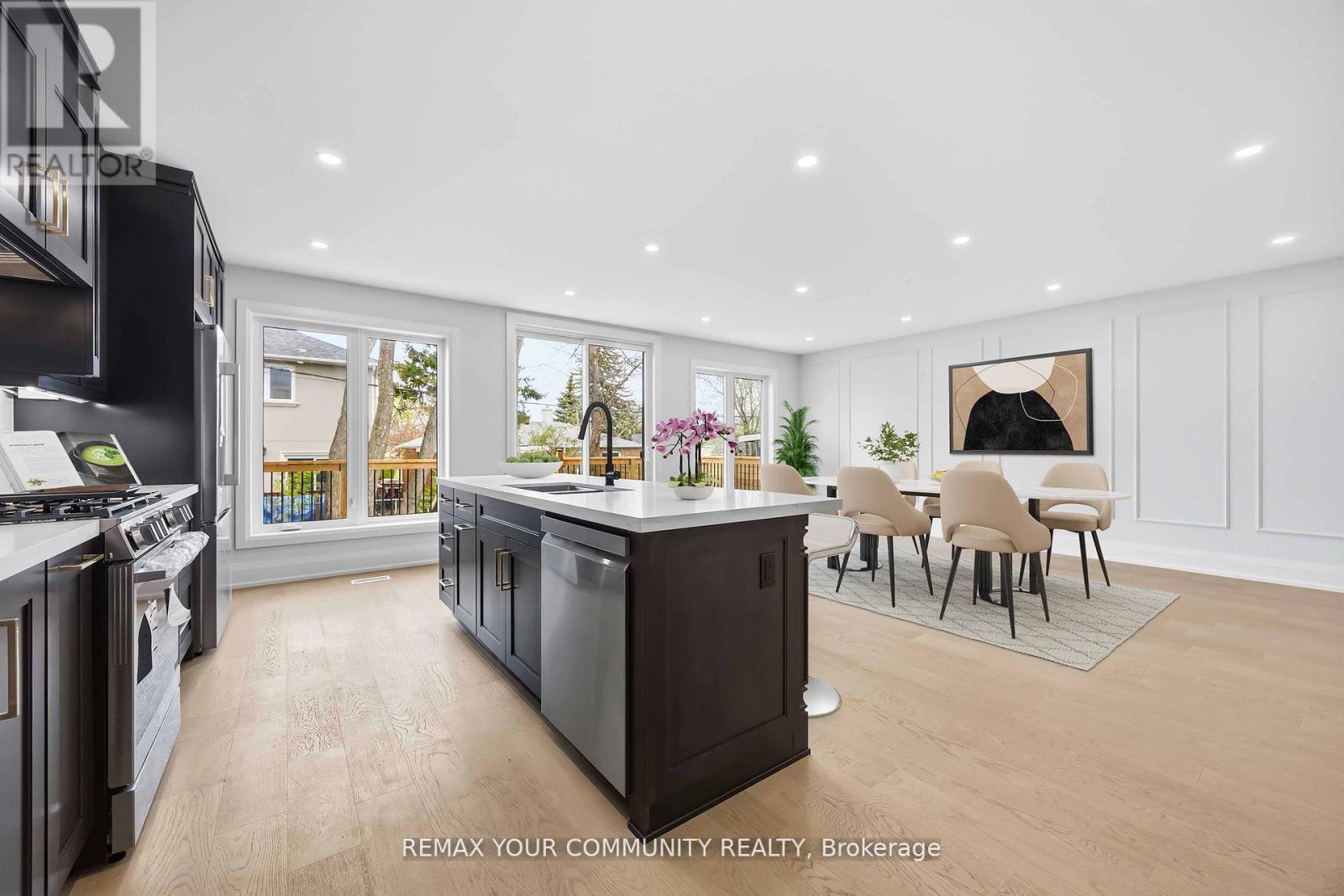 20 Castille Avenue, Toronto, Ontario  M1R 2C1 - Photo 12 - E13704652
