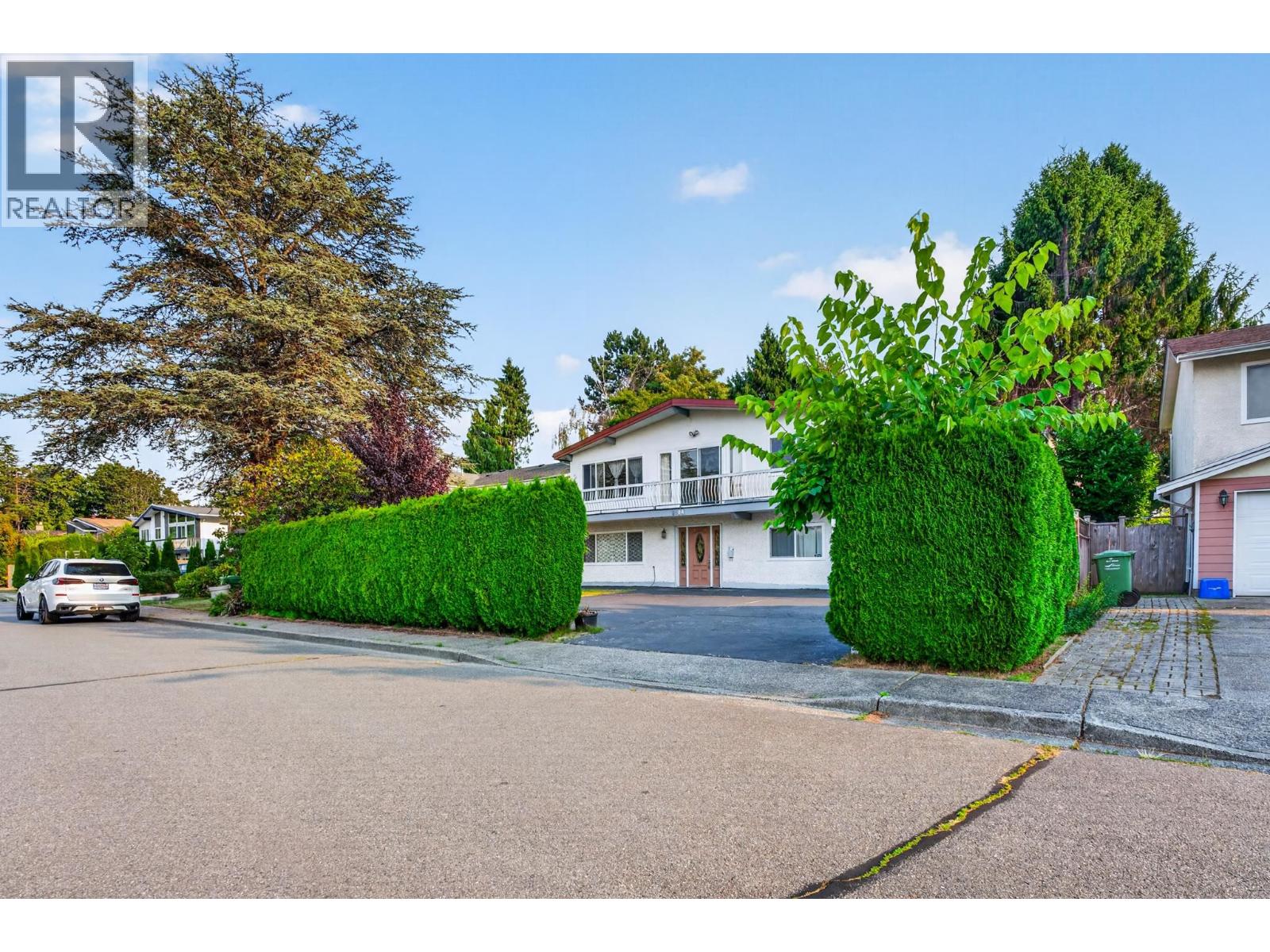 6500 Yeats Crescent, Richmond, British Columbia  V7E 4C9 - Photo 2 - R3158392