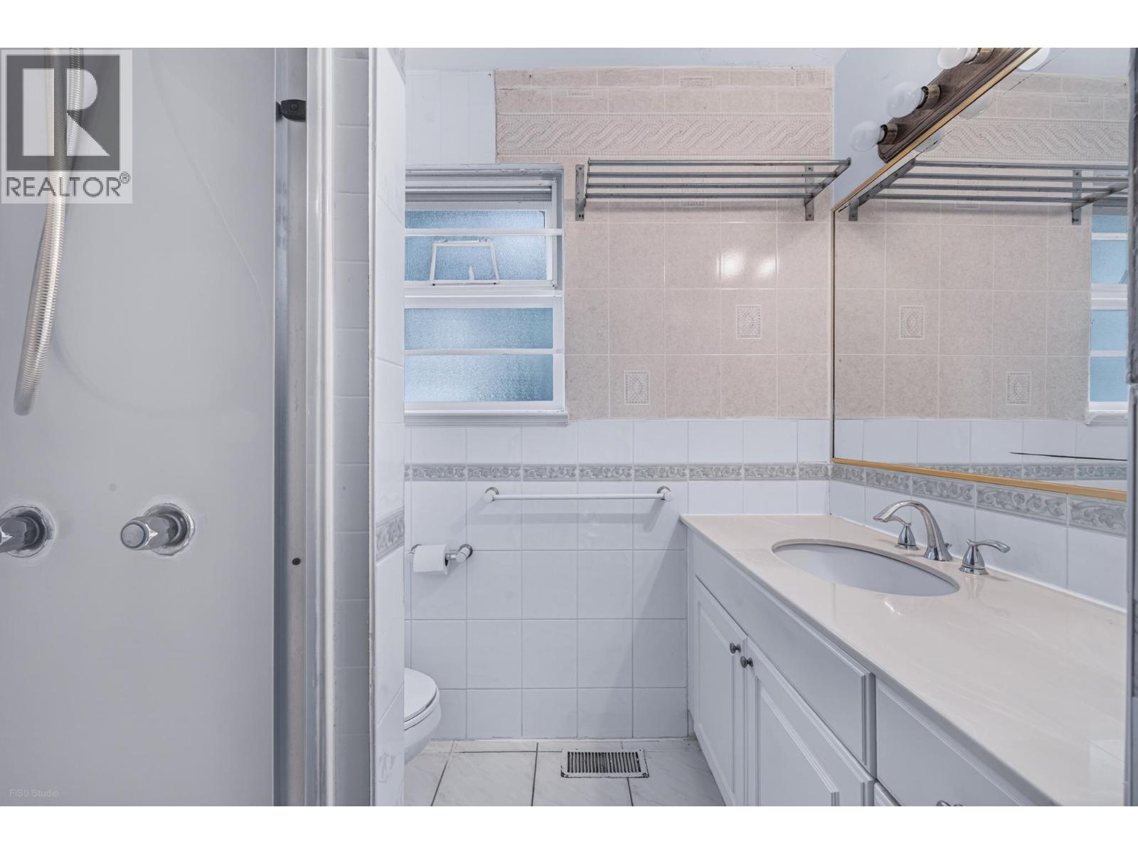 6500 Yeats Crescent, Richmond, British Columbia  V7E 4C9 - Photo 29 - R3158392