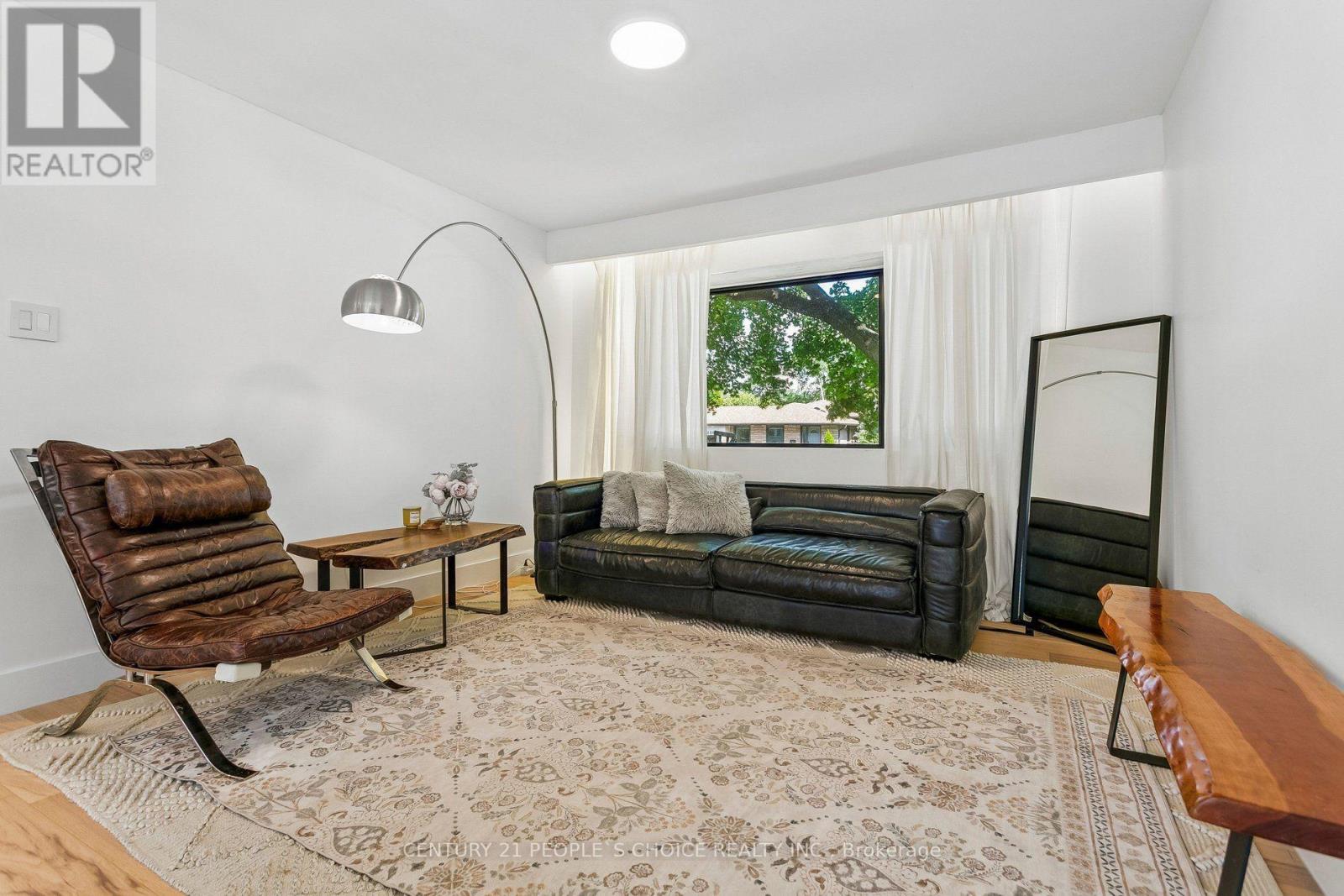 2505 Yarmouth Crescent, Oakville, Ontario  L6L 2M9 - Photo 9 - W13725494