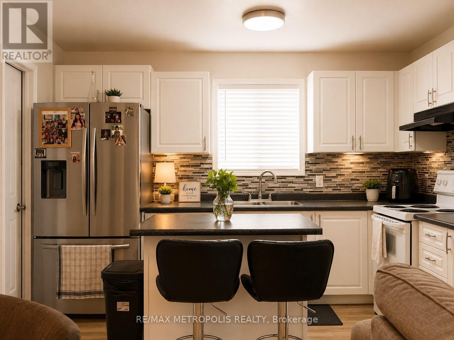 35 Phair Crescent, London South, Ontario  N5Z 5B5 - Photo 10 - X13725514
