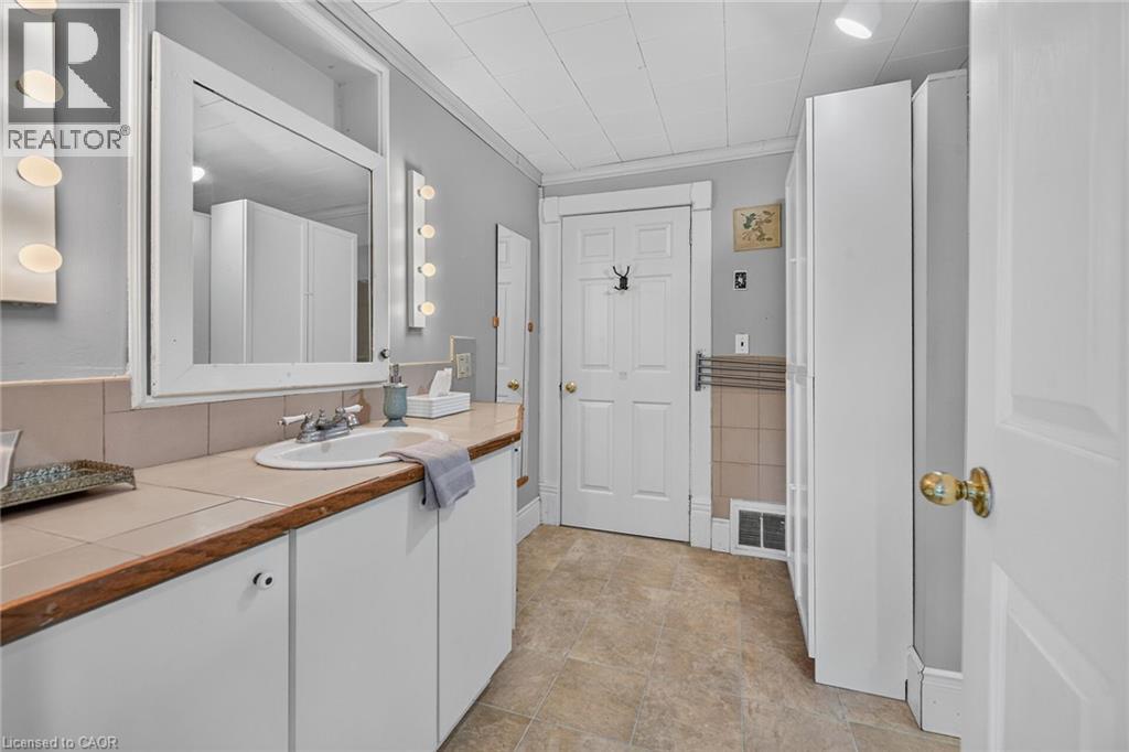 90 Governors Road, Paris, Ontario  N3L 3E1 - Photo 19 - 40857368
