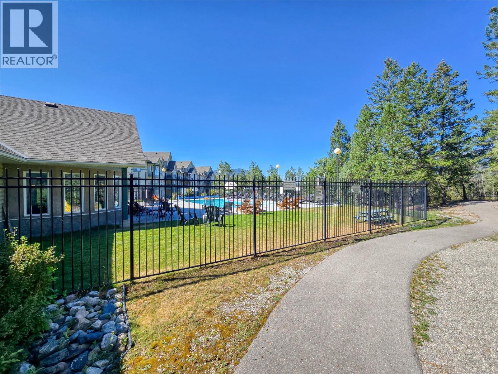 4769 Forsters Landing Road Unit# 213, Radium Hot Springs, British Columbia V0A 1M0 - Photo 9 - 10398485