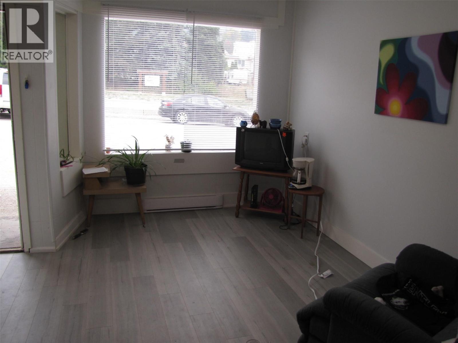 860 Schofield Highway, Warfield, British Columbia  V1R 2G9 - Photo 8 - 10393077