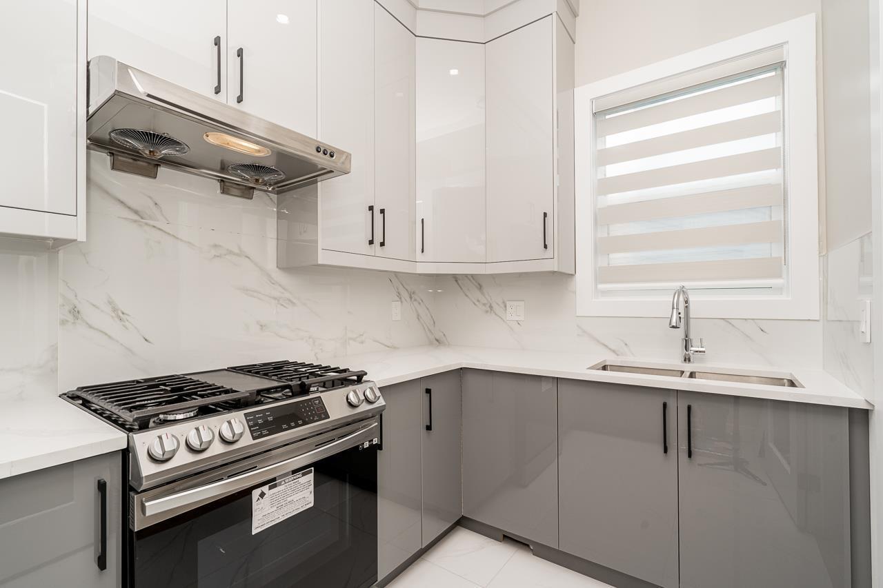 13955 60a Avenue, Surrey, British Columbia  V3X 1E1 - Photo 5 - R3158255