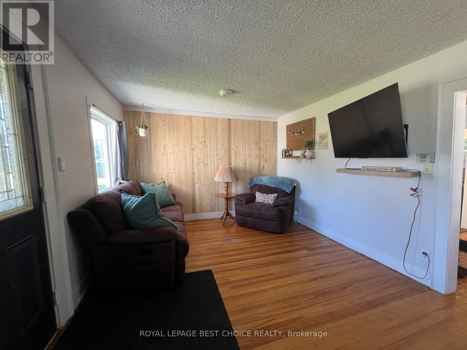 246 Mccamus Avenue, Temiskaming Shores, Ontario  P0J 1P0 - Photo 3 - T13725534