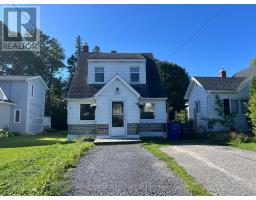 246 MCCAMUS AVENUE, Temiskaming Shores, Ontario
