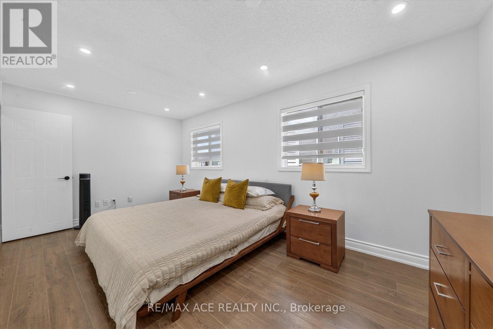 86 Solmar Avenue, Whitby, Ontario  L1R 3G2 - Photo 28 - E13725530