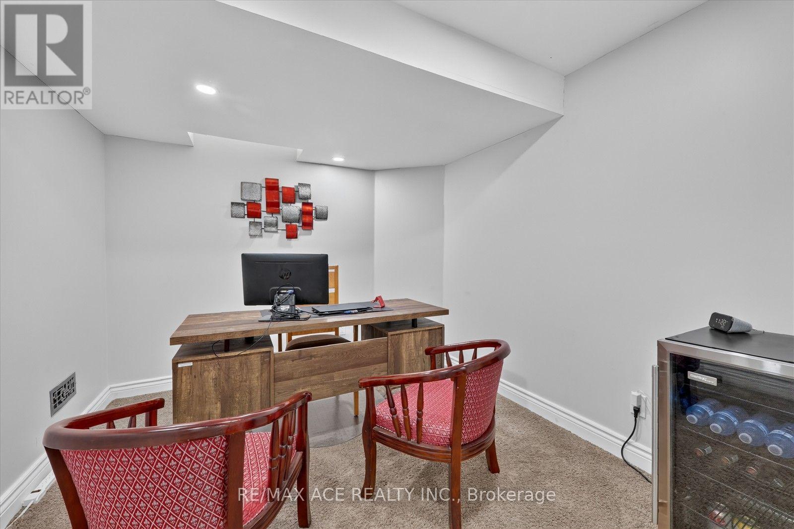 86 Solmar Avenue, Whitby, Ontario  L1R 3G2 - Photo 40 - E13725530