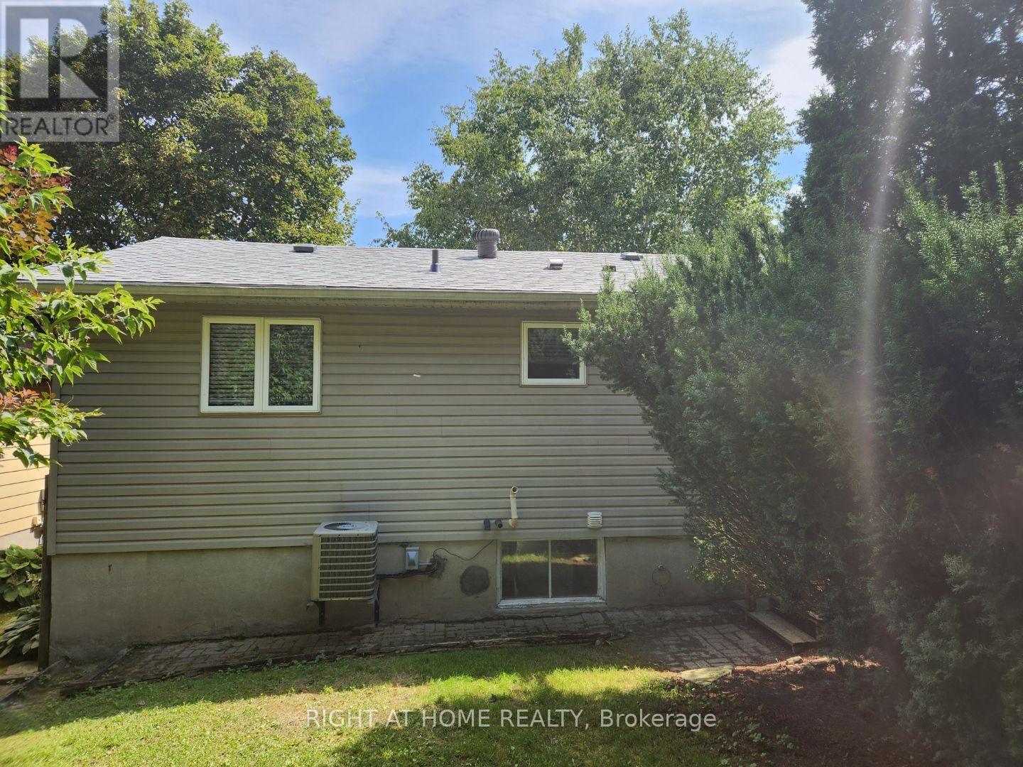 266 Gunn Avenue, Cambridge, Ontario  N3C 3E5 - Photo 26 - X13647550