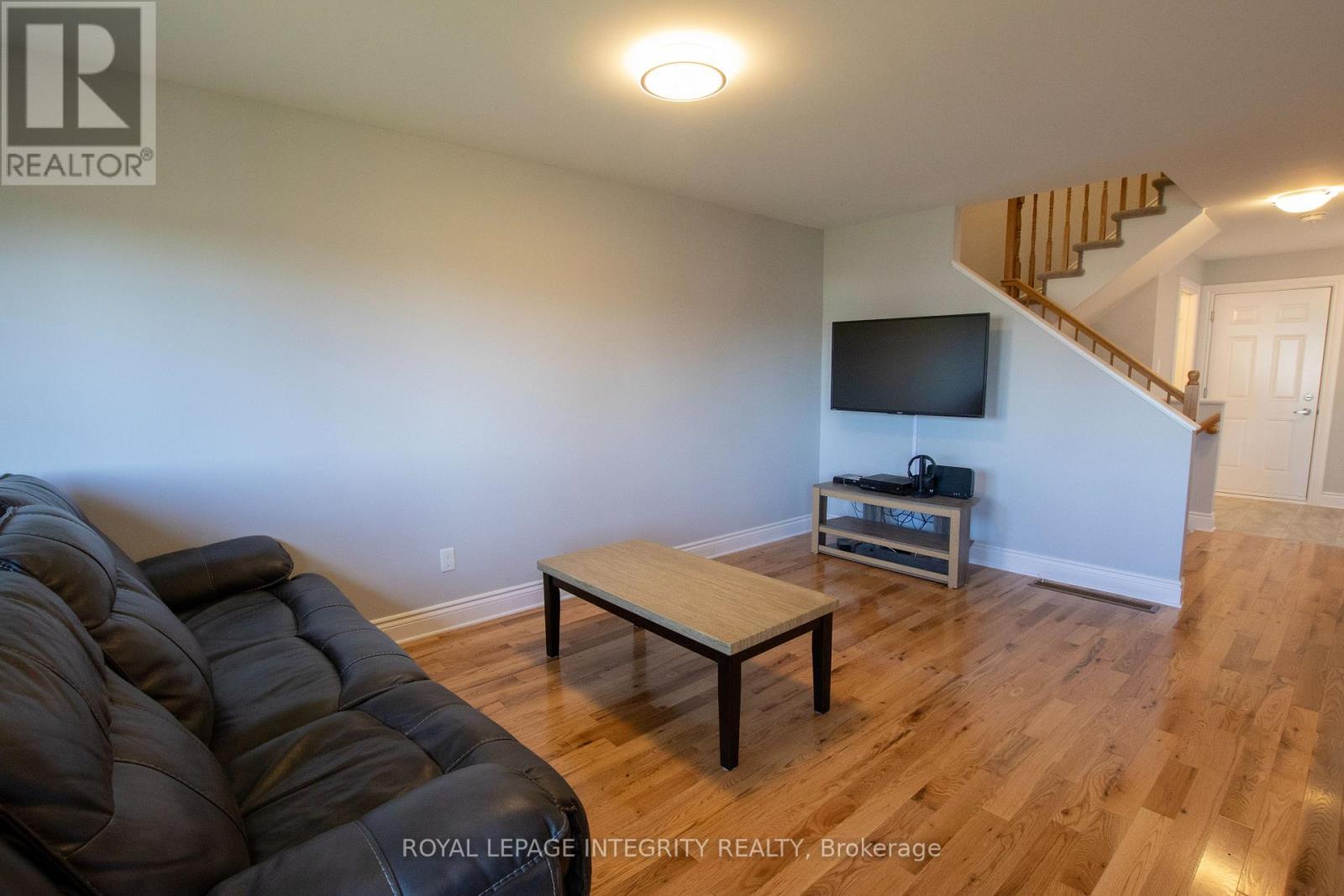 164 St-Malo Place, Russell, Ontario  K0A 1W0 - Photo 6 - X13725544