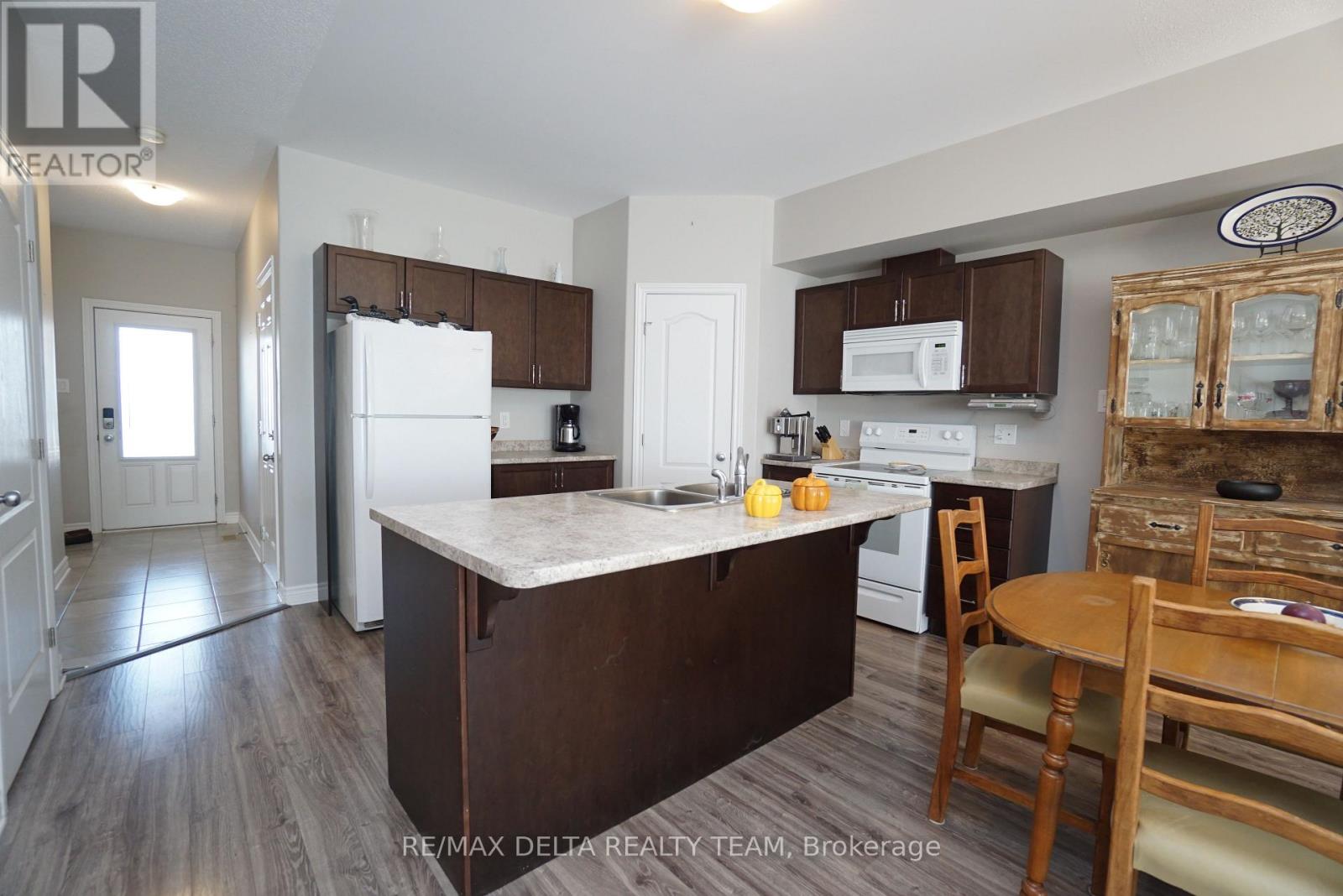 92 Bellwood Drive, Arnprior, Ontario  K7S 0H7 - Photo 9 - X13725550