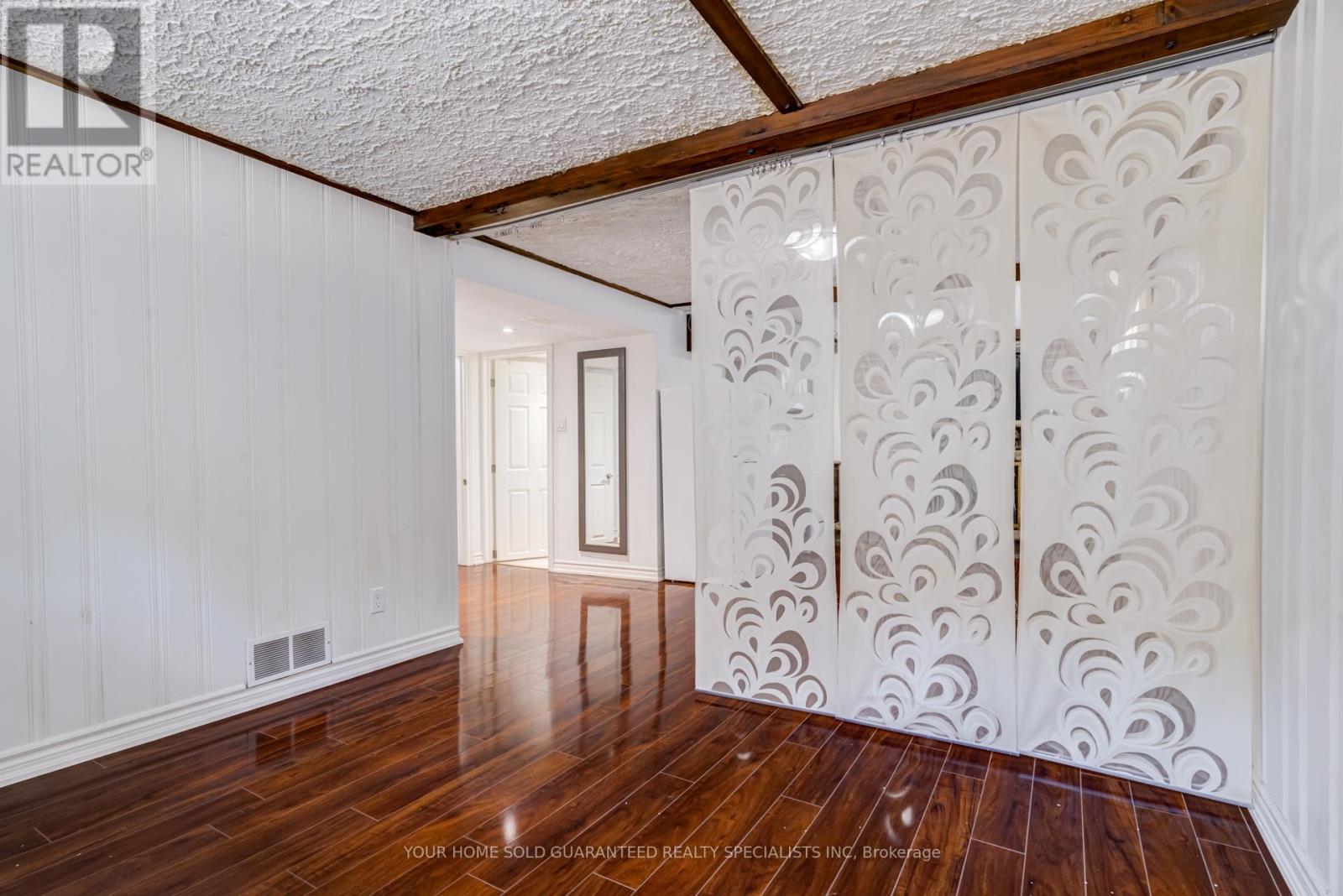 5 Hallow Crescent, Toronto, Ontario  M9W 2V8 - Photo 26 - W13520464