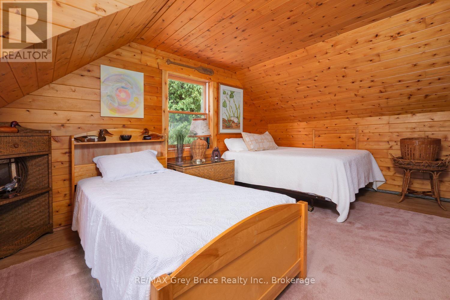 281 Shoreline Avenue, South Bruce Peninsula, Ontario  N0H 2T0 - Photo 11 - X13725540