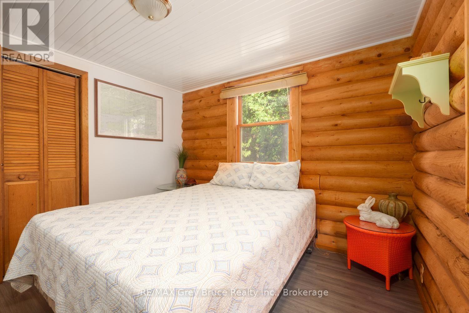 281 Shoreline Avenue, South Bruce Peninsula, Ontario  N0H 2T0 - Photo 17 - X13725540