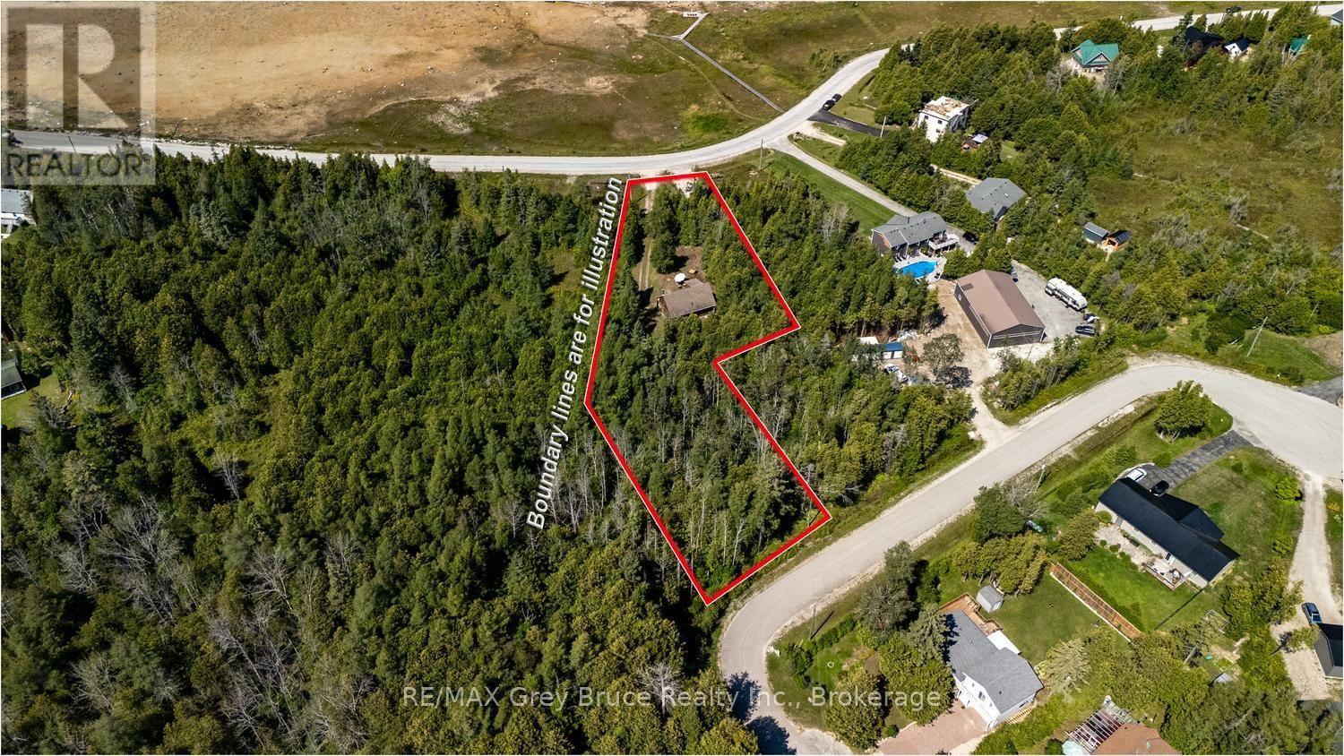 281 Shoreline Avenue, South Bruce Peninsula, Ontario  N0H 2T0 - Photo 40 - X13725540