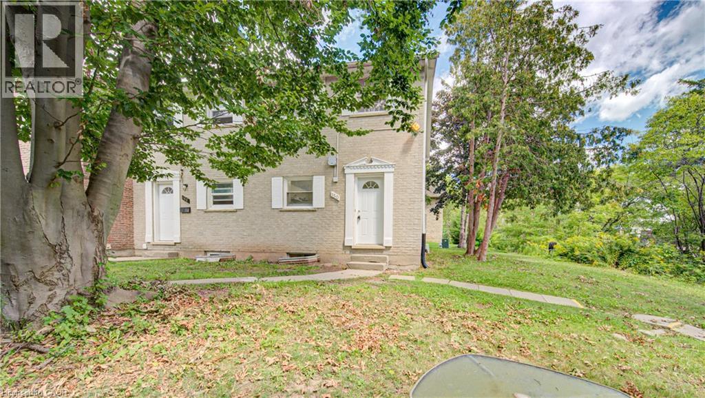 150 WESTCOURT Place, Waterloo, Ontario