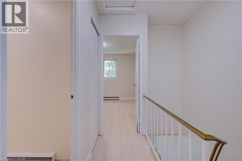 150 Westcourt Place, Waterloo, Ontario  N2L 2R7 - Photo 11 - 40858804