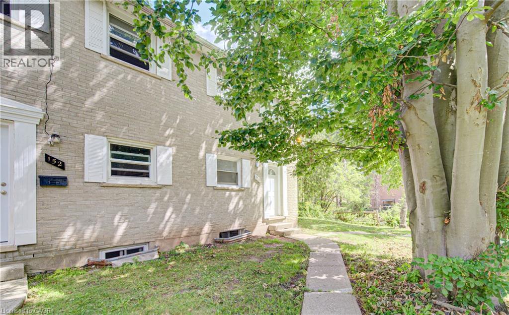 150 Westcourt Place, Waterloo, Ontario  N2L 2R7 - Photo 2 - 40858804