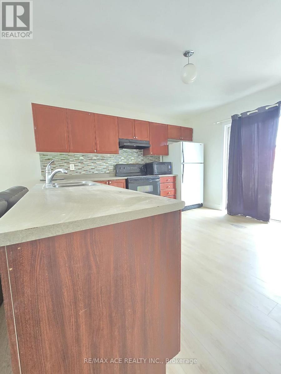 Main - 48 Ambler Bay, Barrie, Ontario  L4M 7A6 - Photo 16 - S13725538