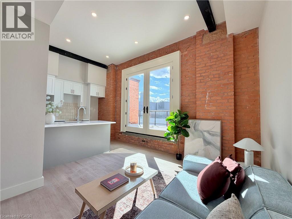 56 YORK Boulevard Unit# 411, Hamilton, Ontario