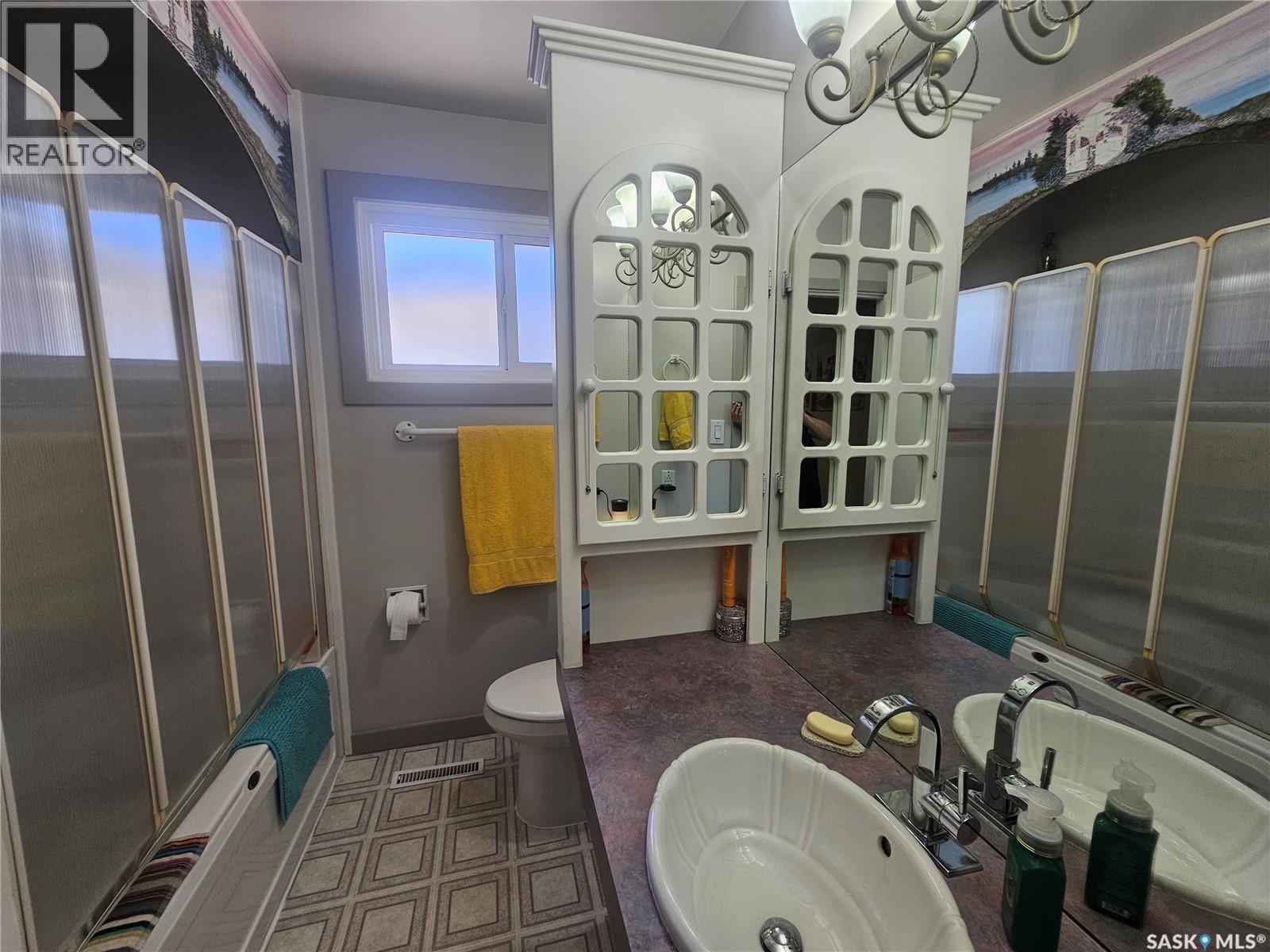 381 Allen Drive, Swift Current, Saskatchewan  S9H 3A4 - Photo 14 - SK046980