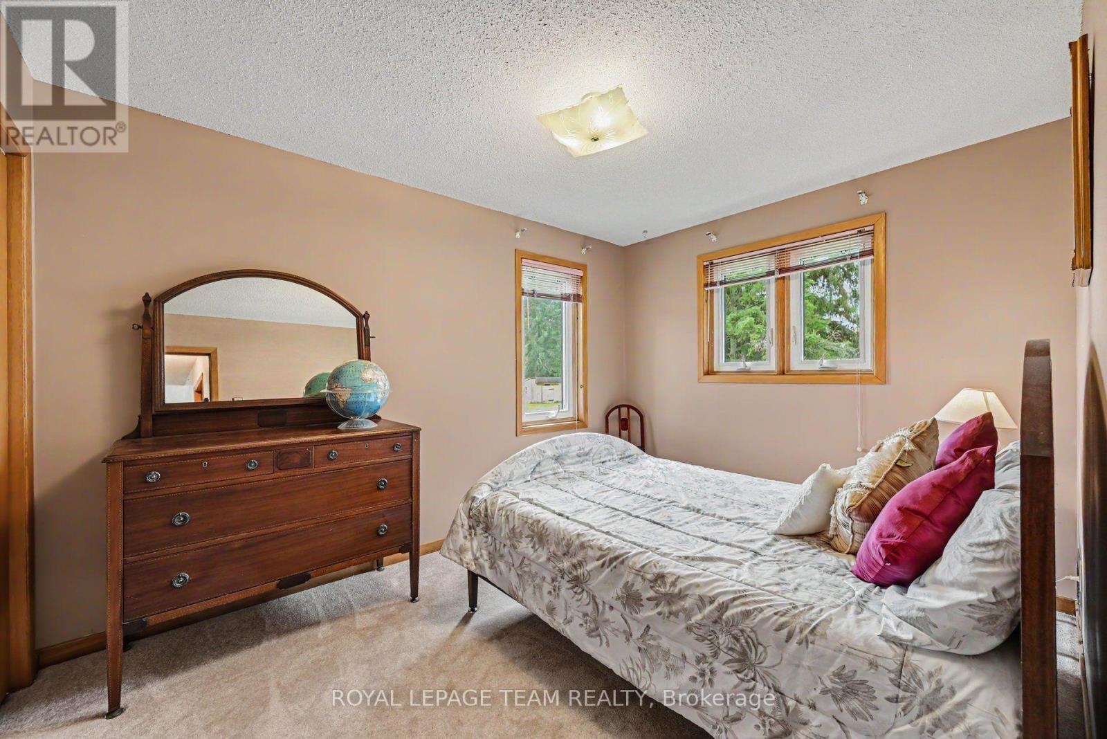 5630 Saver Road, South Dundas, Ontario  K0E 1K0 - Photo 16 - X13725562