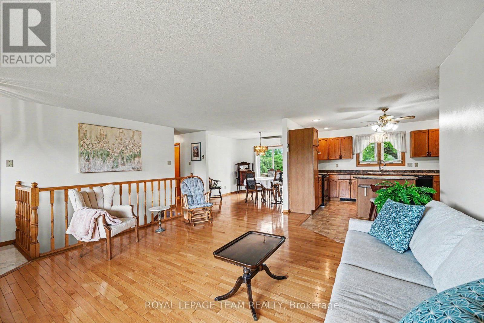 5630 Saver Road, South Dundas, Ontario  K0E 1K0 - Photo 5 - X13725562