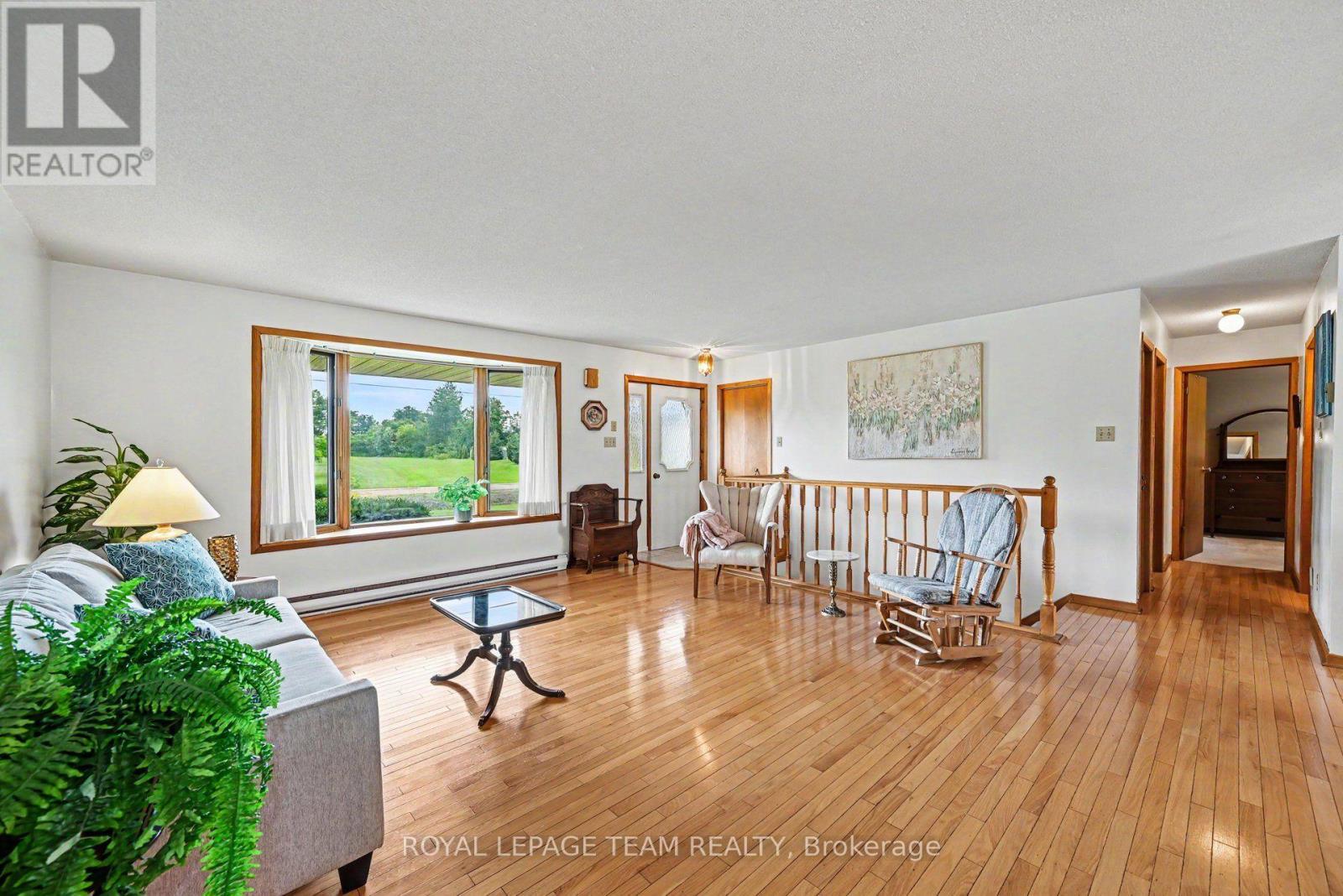 5630 Saver Road, South Dundas, Ontario  K0E 1K0 - Photo 6 - X13725562
