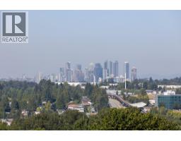1906 3771 BARTLETT COURT, Burnaby, British Columbia